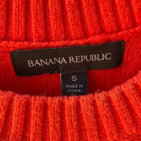 Women's Banana Republic Red Solid Tight-Knit Sweater S Cotton Crew Stretch Light - Picture 2 of 13